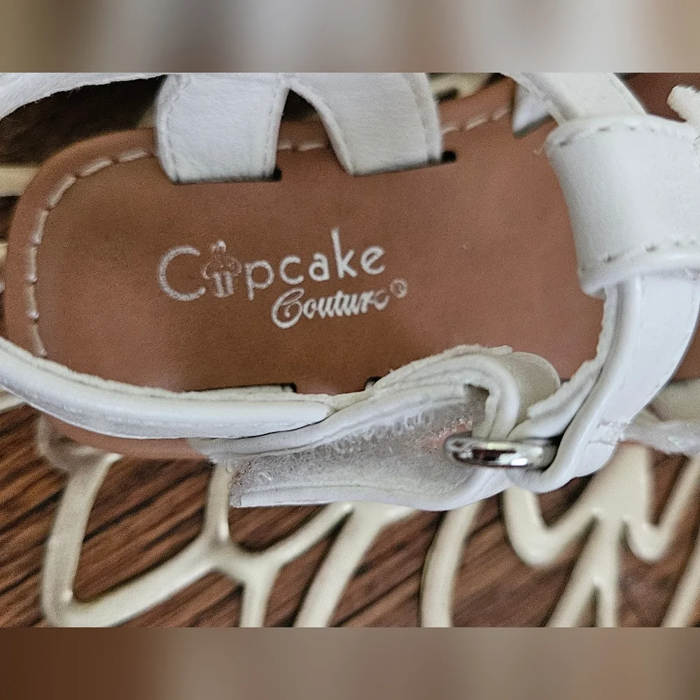 Cupcake Couture Butterfly Sparkle White Sandals Velcro Close Size 5